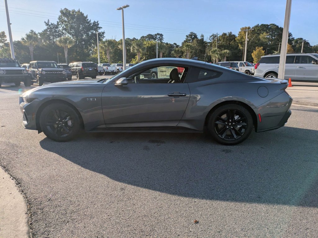 New 2026 Ford Mustang GT RWD image 7