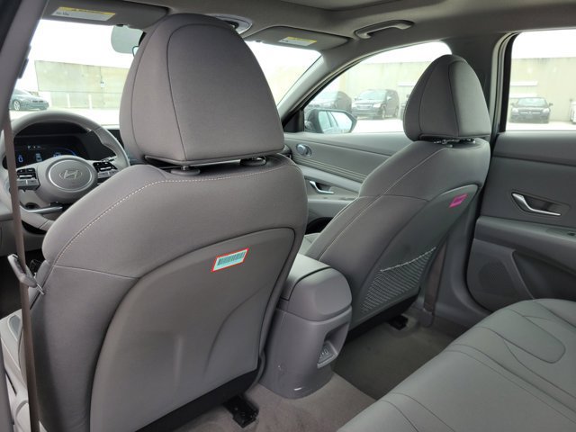 New 2026 Hyundai Elantra SEL Sport Premium FWD image 6