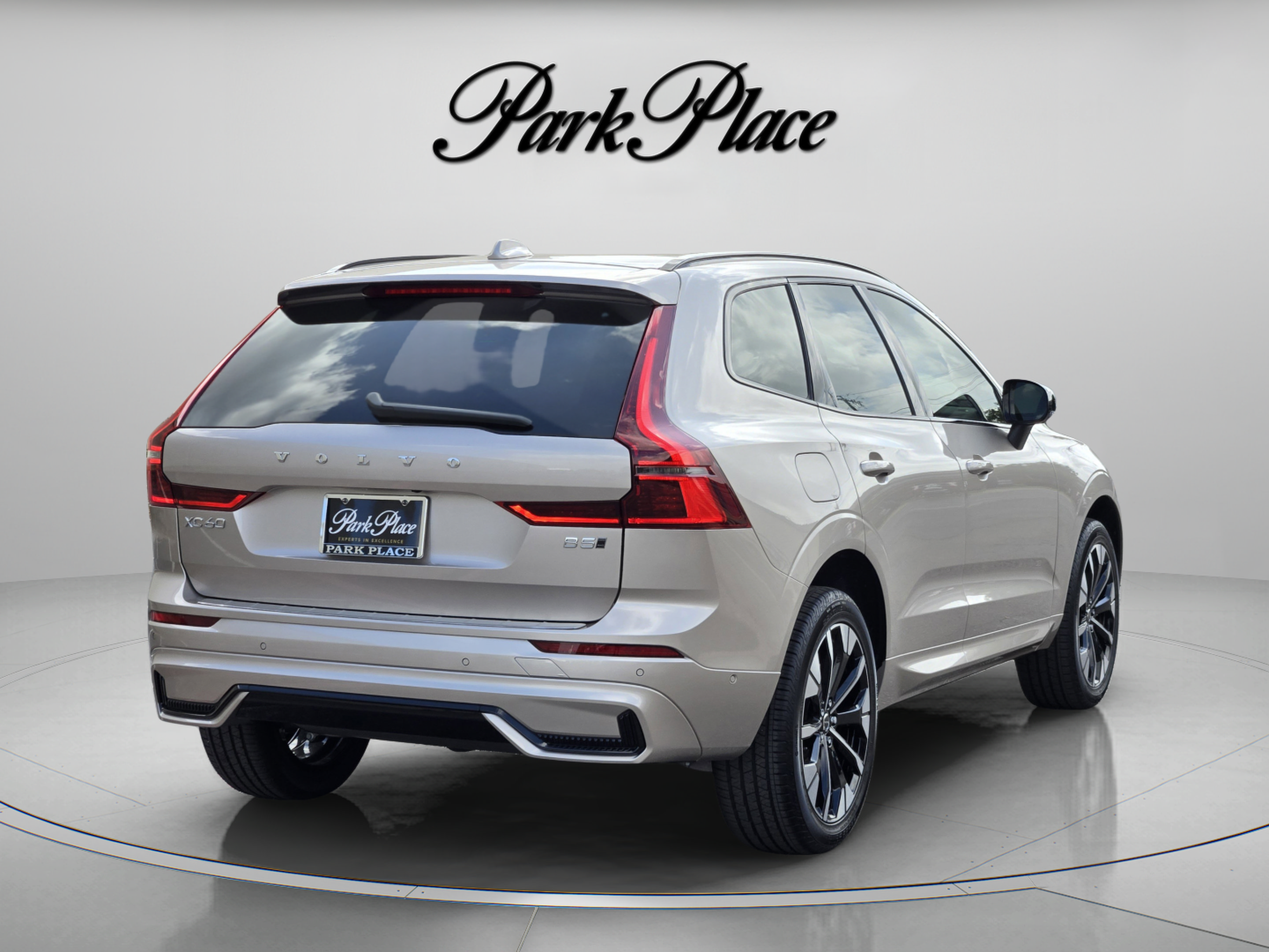 Used 2026 Volvo XC60 B5 Plus w/ Protection Package Premier AWD/4WD image 6