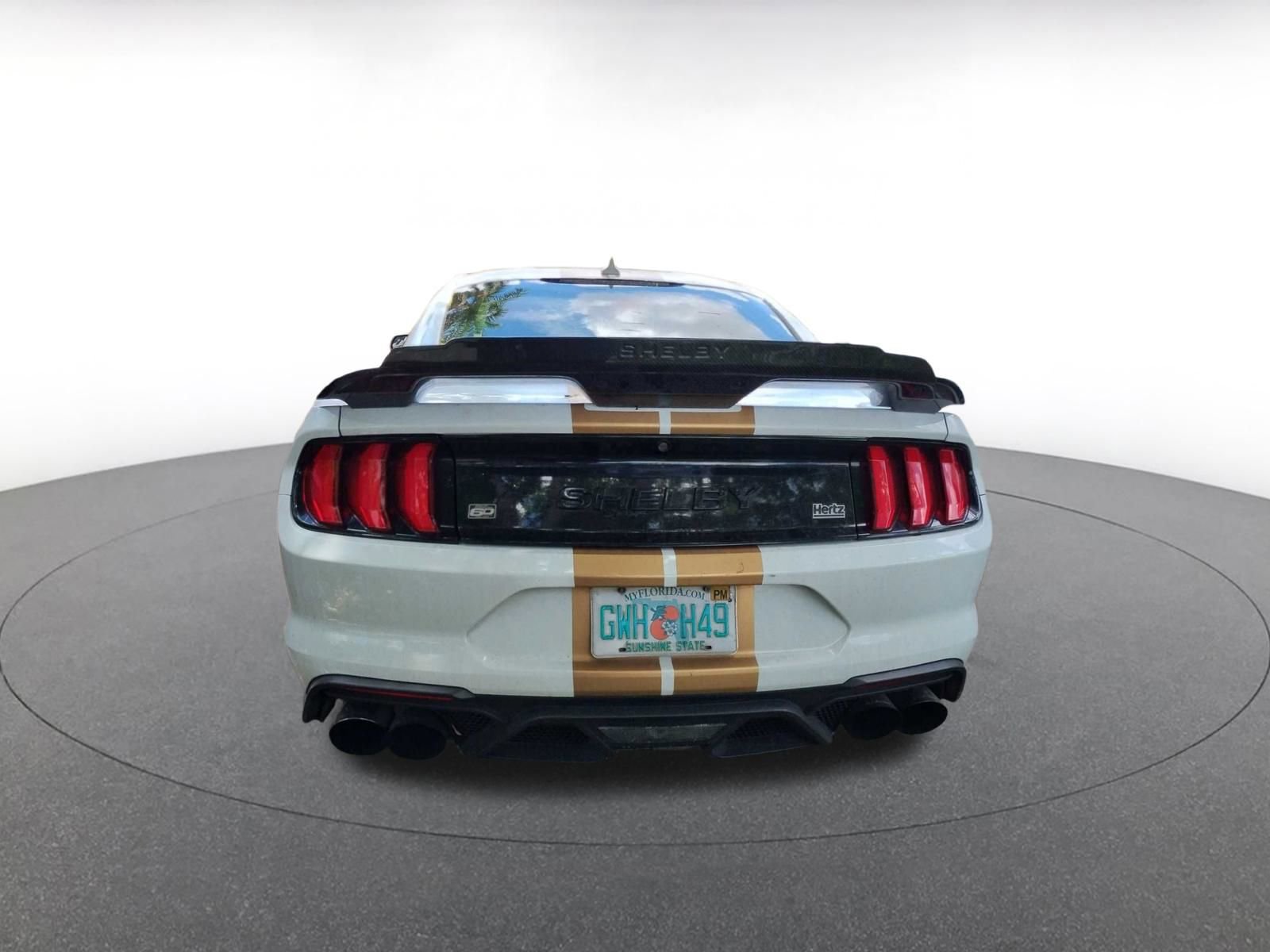 Used 2022 Ford Mustang Shelby GT500 w/ Technology Package image 7