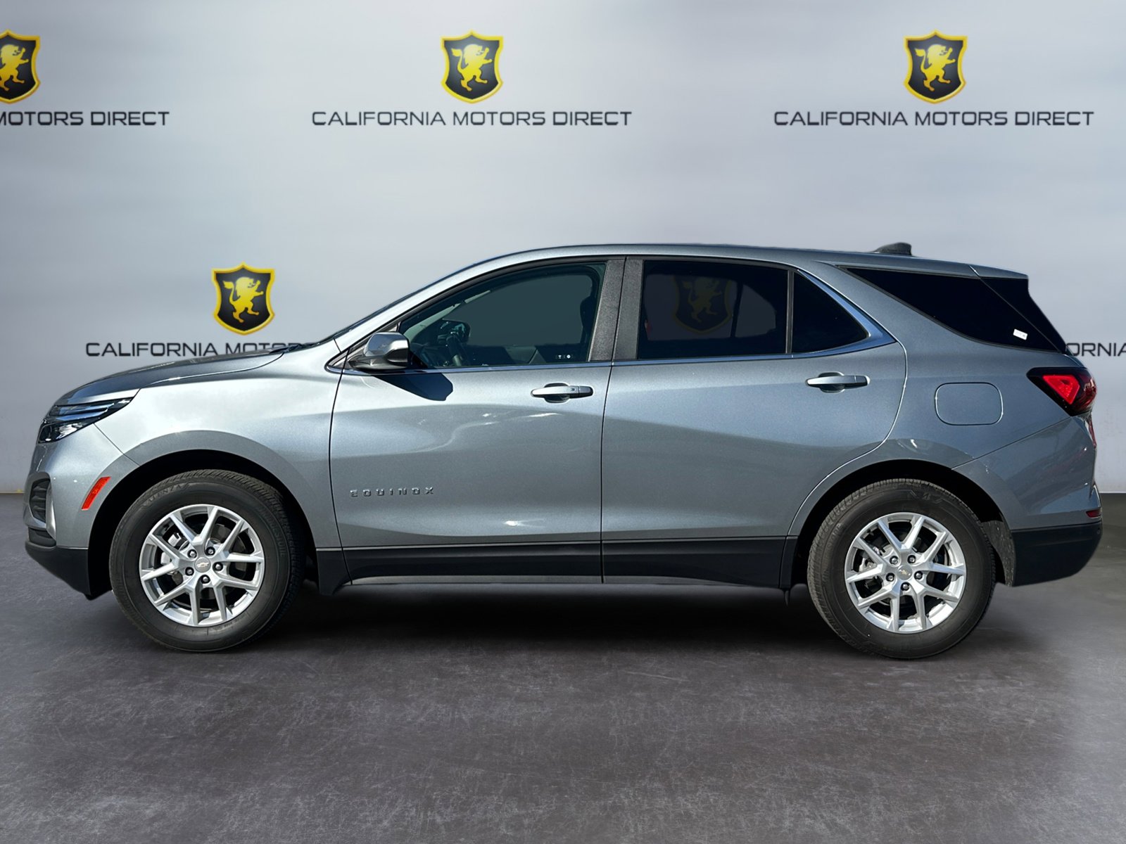Used 2024 Chevrolet Equinox LT AWD/4WD image 2