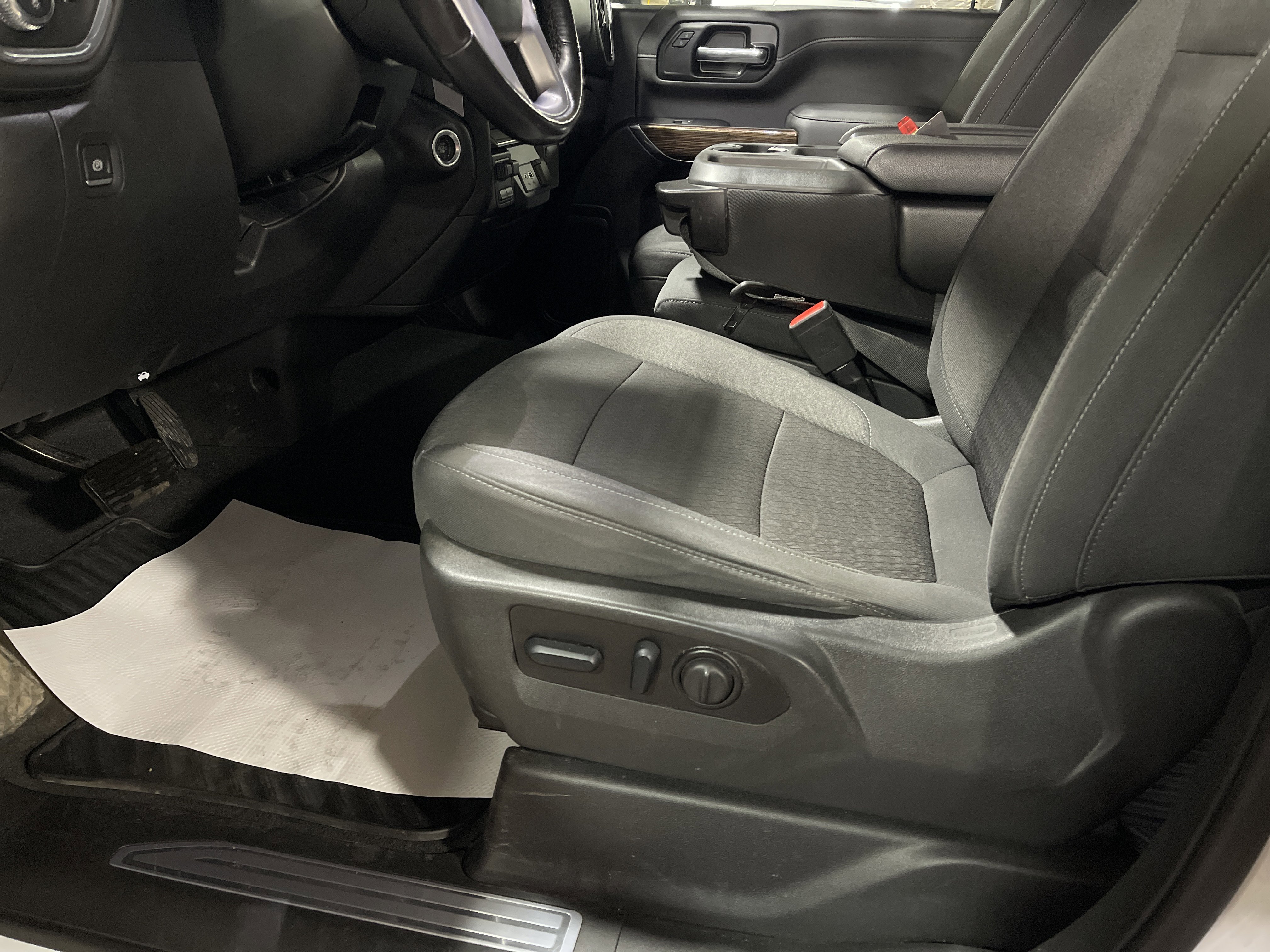 Used 2022 GMC Sierra 2500 SLE w/ SLE Convenience Package image 11