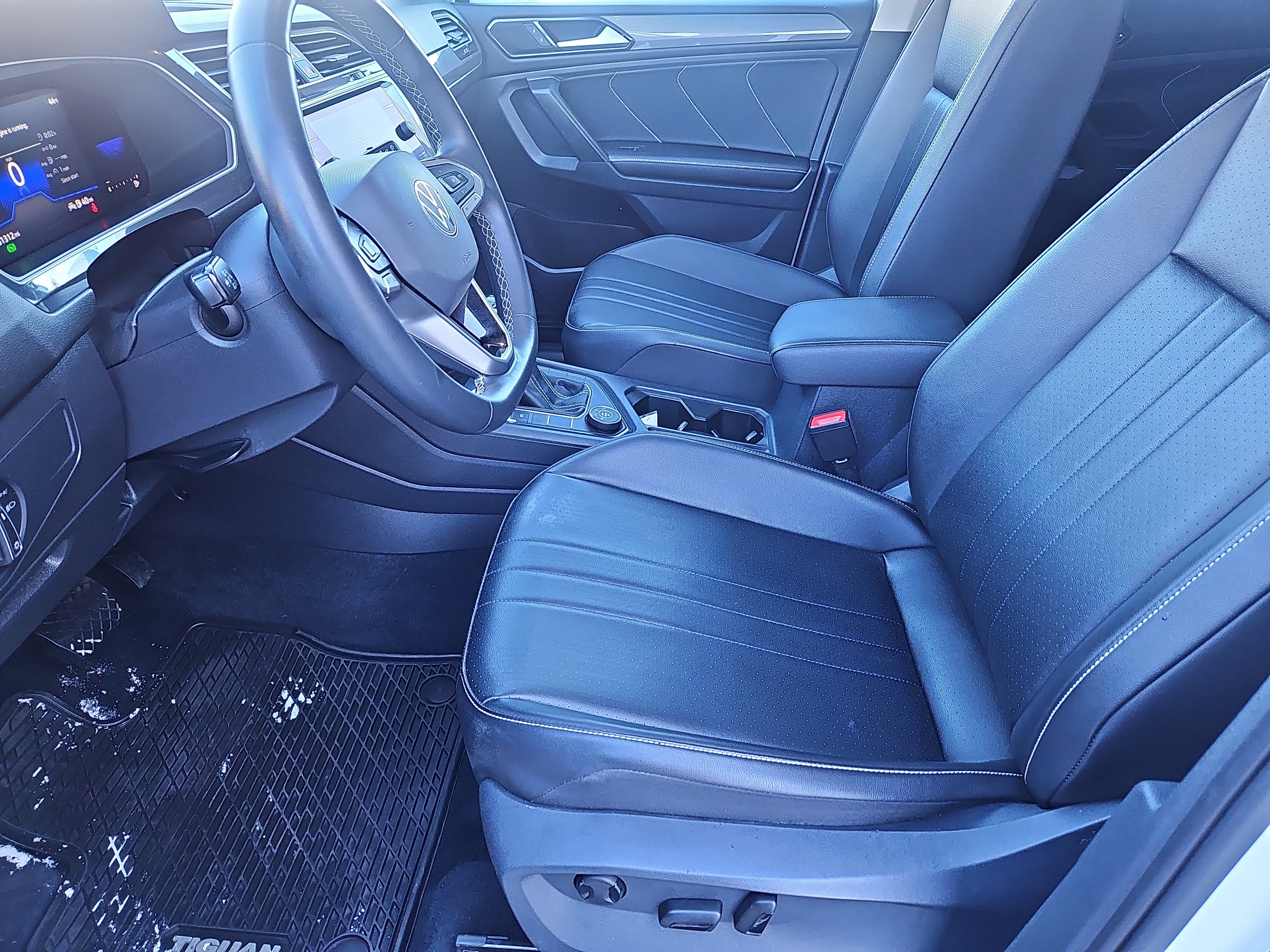 Certified 2022 Volkswagen Tiguan SE w/ Panoramic Sunroof Package image 31