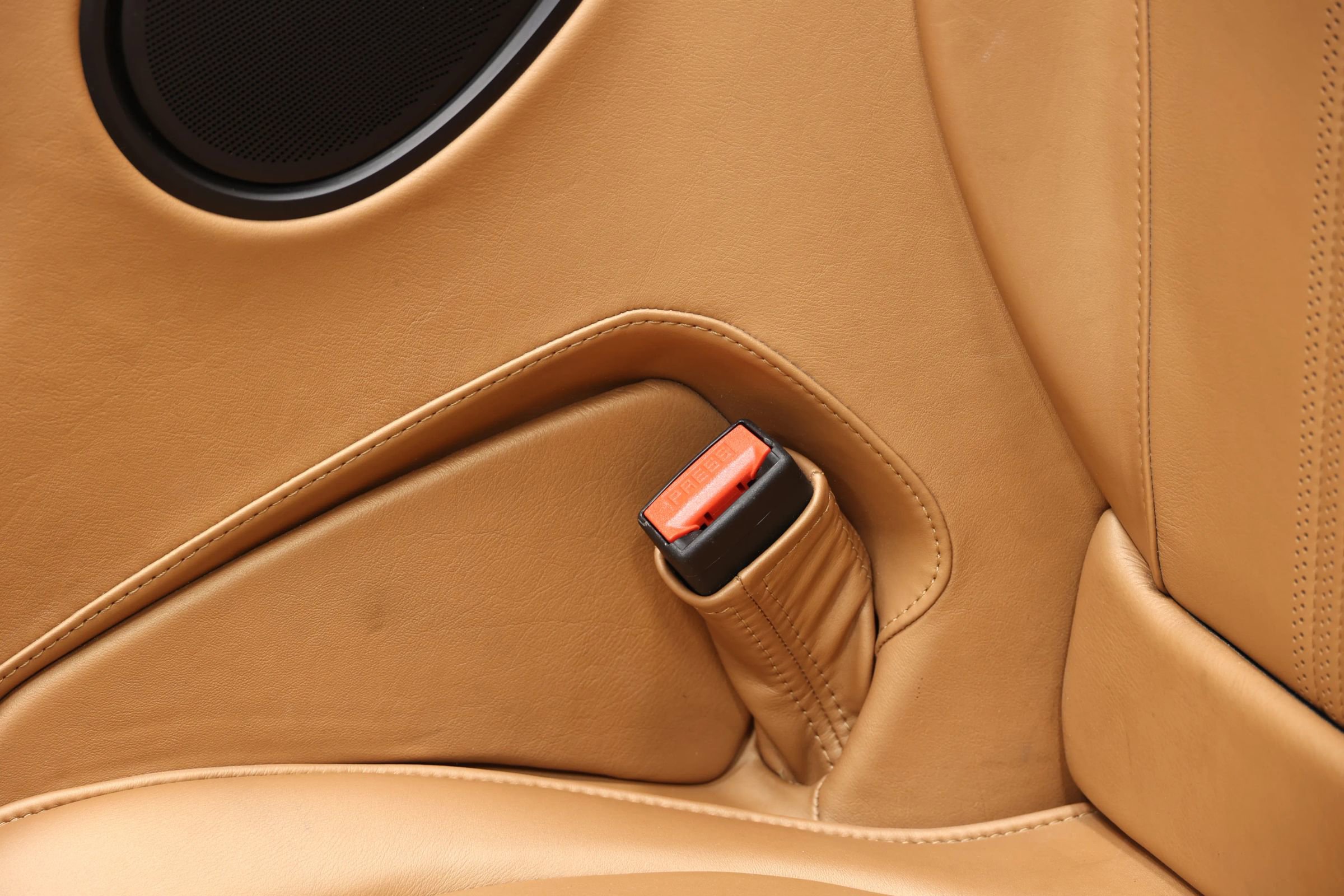 Used 2020 Aston Martin DB11 Volante image 50