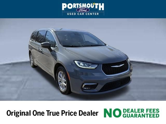 Used 2023 Chrysler Pacifica Touring-L