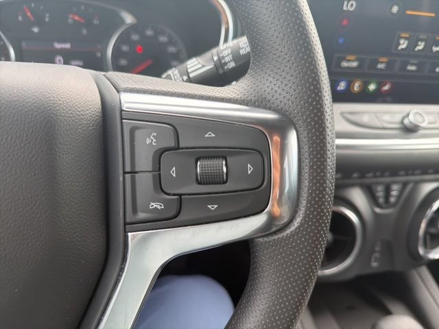 Used 2024 Chevrolet Blazer LT w/ Convenience Package FWD image 13