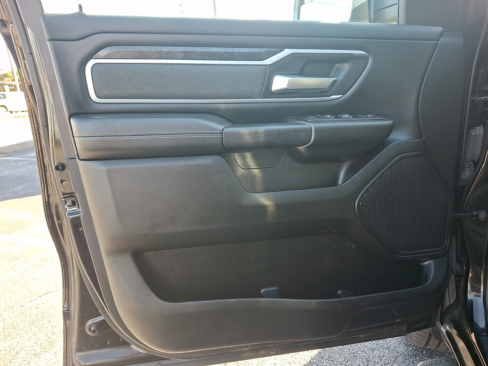 Used 2022 RAM 1500 Big Horn AWD/4WD image 13