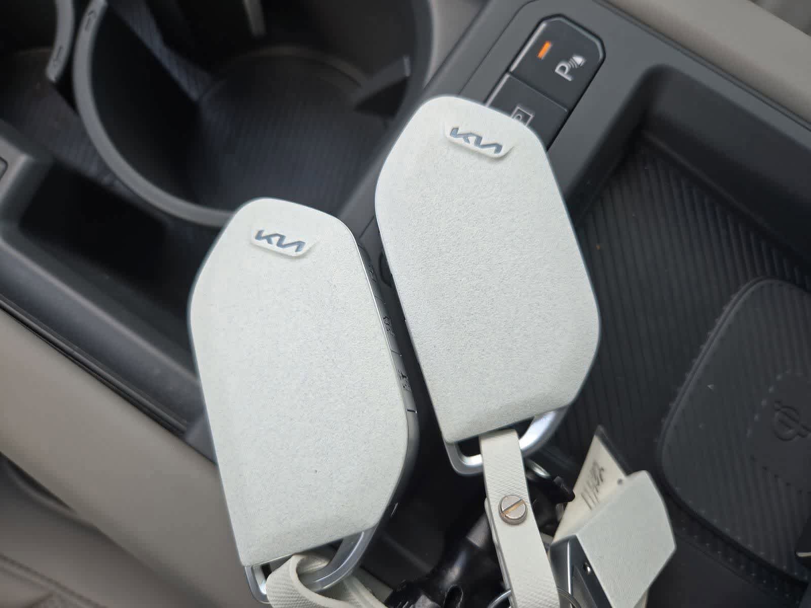 Used 2024 Kia EV9 Land AWD/4WD image 36