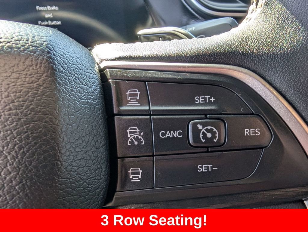 Used 2024 Jeep Grand Cherokee L Altitude AWD/4WD image 28