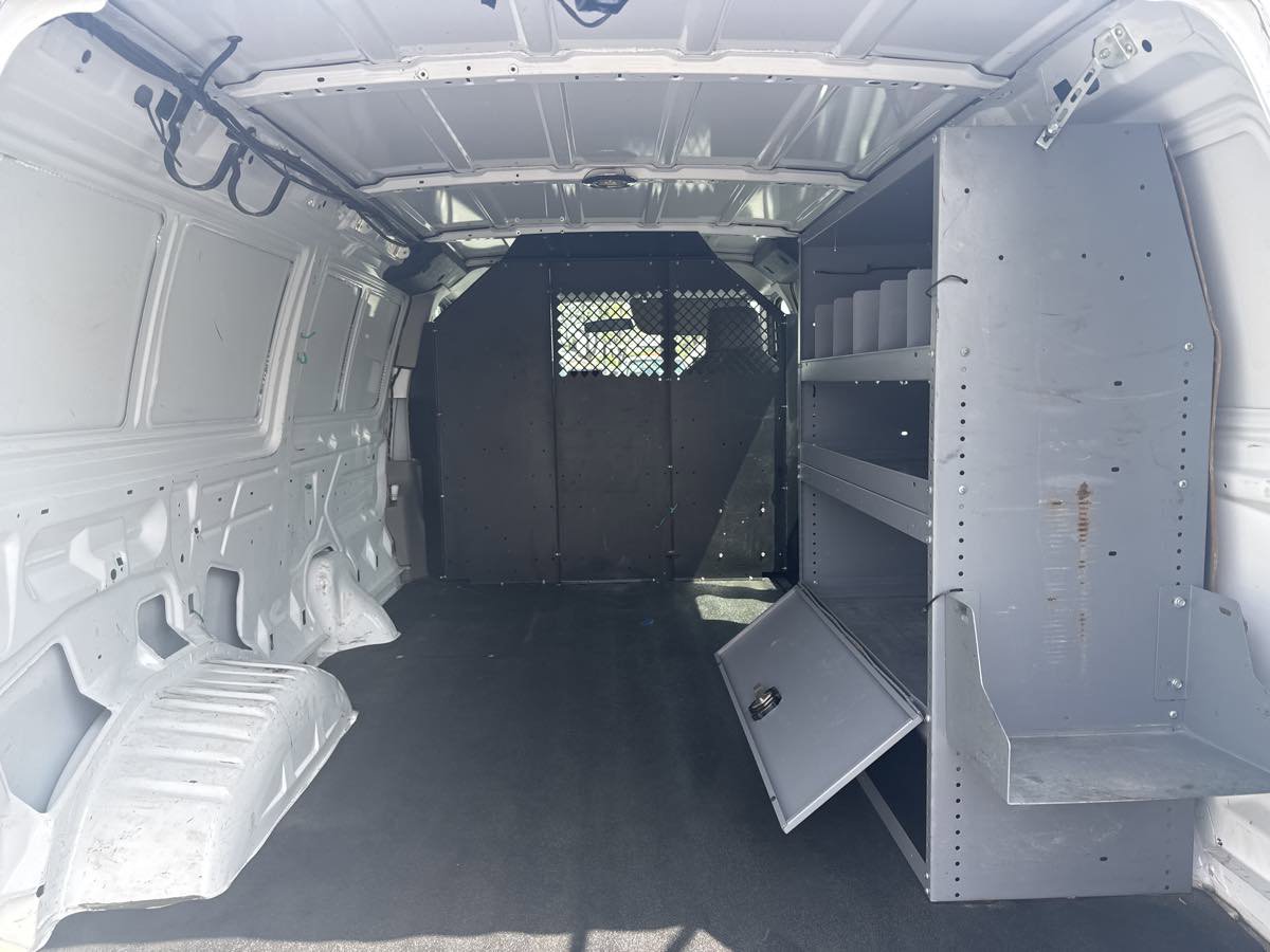 Used 2013 Ford E-150 and Econoline 150 w/ PWR Group RWD image 9