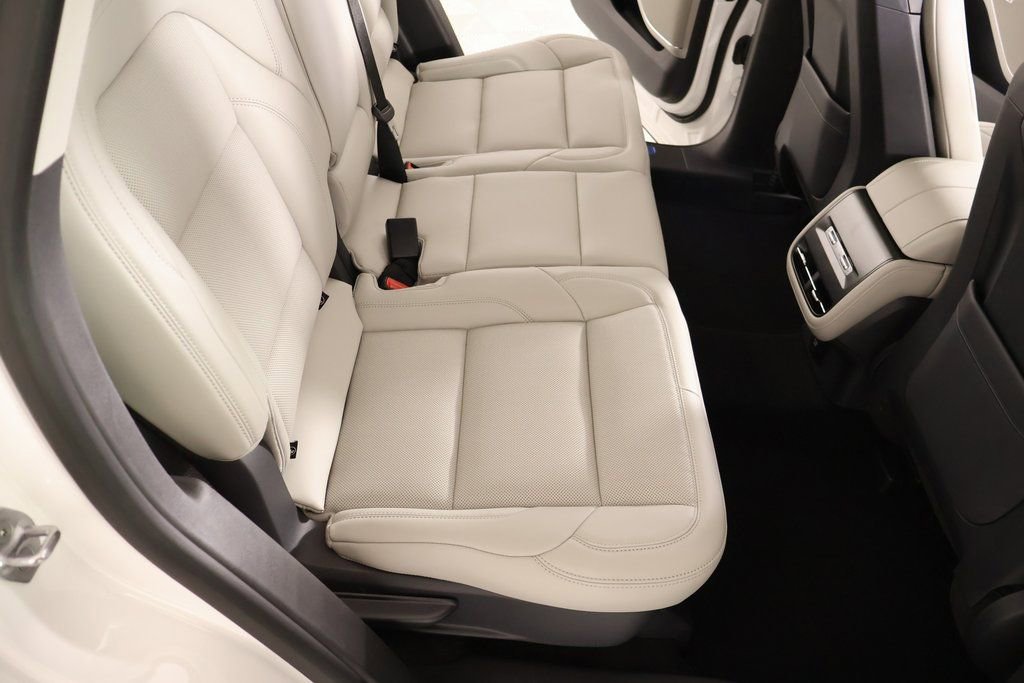 New 2026 Lincoln Nautilus Premier w/ Equipment Group 102A AWD/4WD image 14