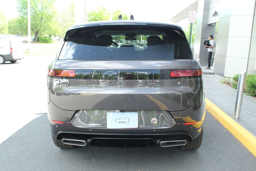 New 2026 Land Rover Range Rover Sport Dynamic SE image 6