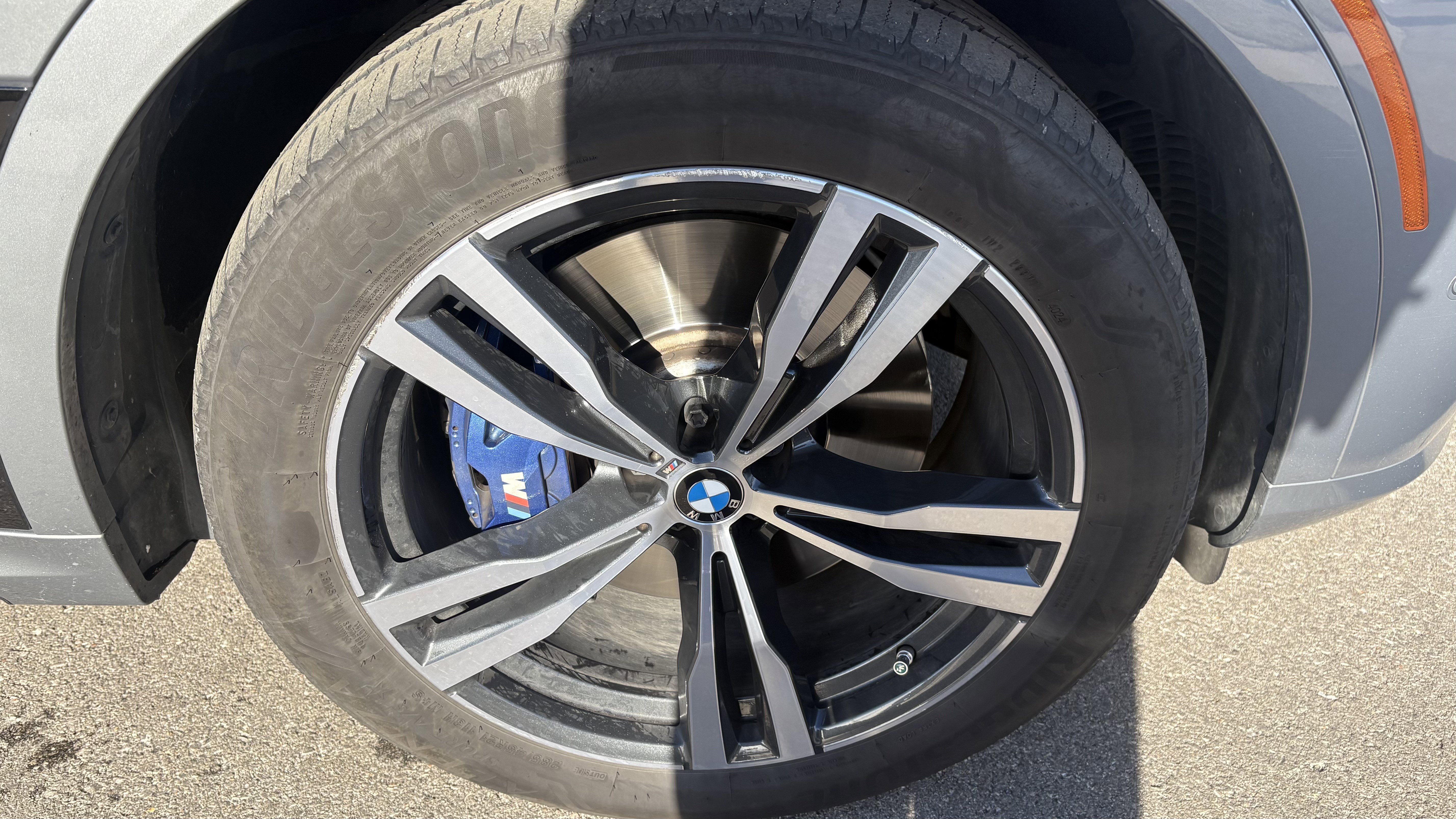 Used 2024 BMW X7 xDrive40i w/ M Sport Package image 15