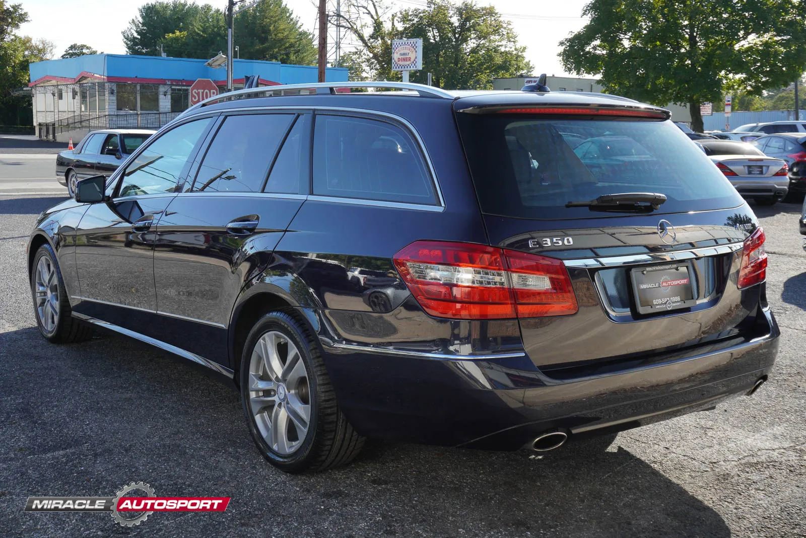 Used 2011 Mercedes-Benz E 350 4MATIC Wagon image 5