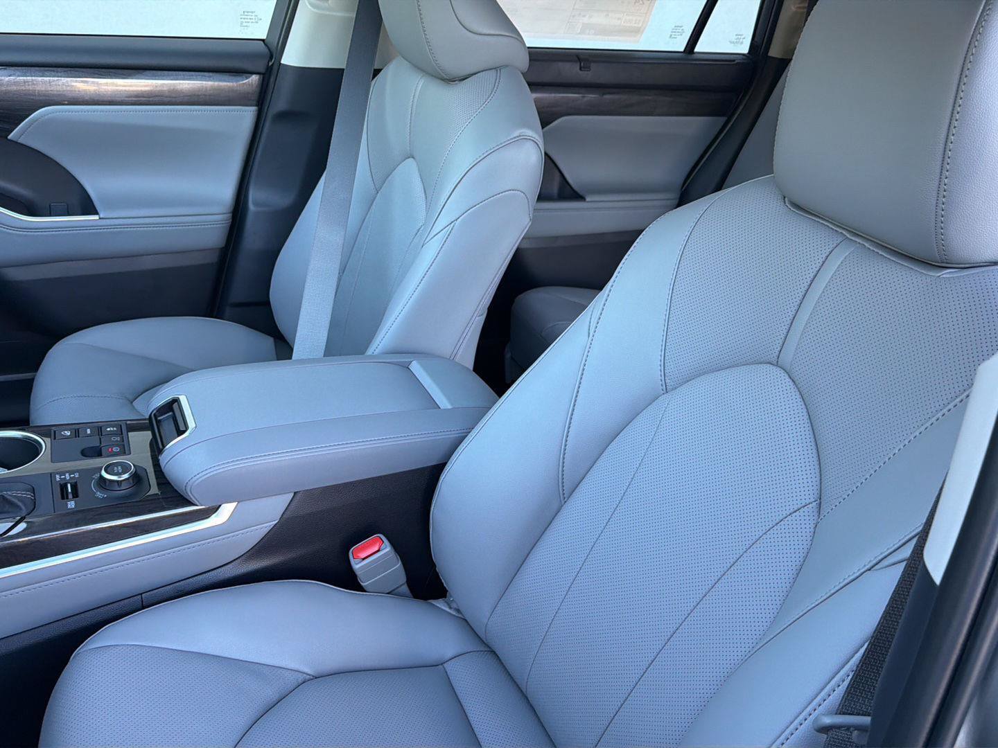 New 2026 Toyota Highlander Limited AWD/4WD image 29