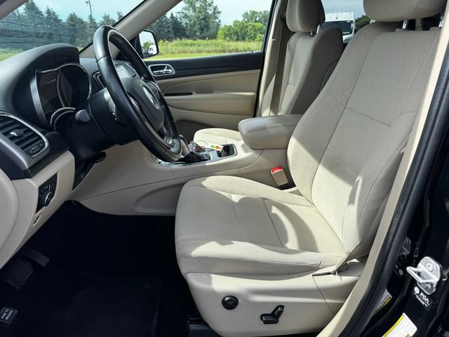Certified 2022 Jeep Grand Cherokee Laredo E w/ Security & Convenience Group AWD/4WD image 22
