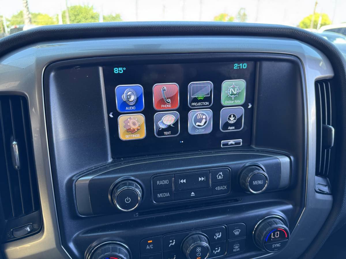 Used 2018 Chevrolet Silverado 1500 LT w/ All Star Edition image 32