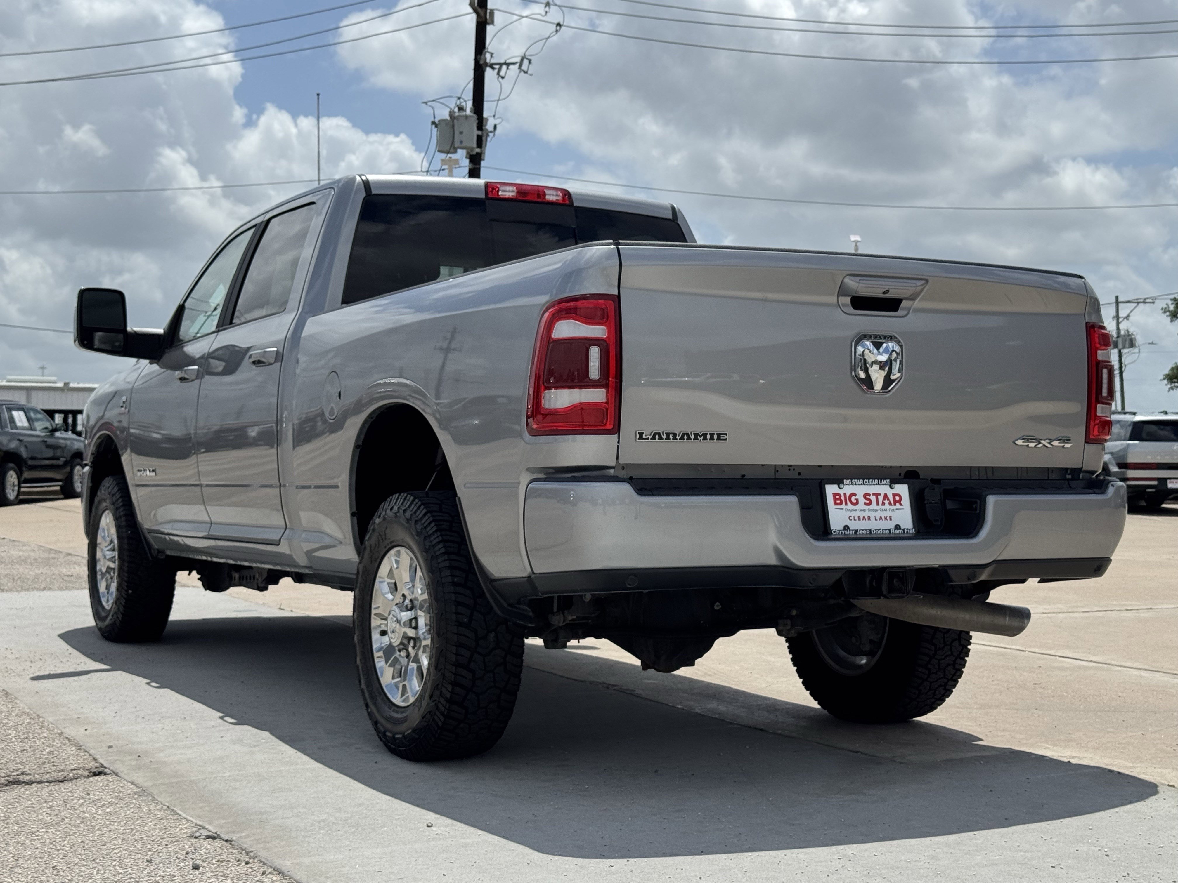 Used 2024 RAM 2500 Laramie w/ Safety Group image 8
