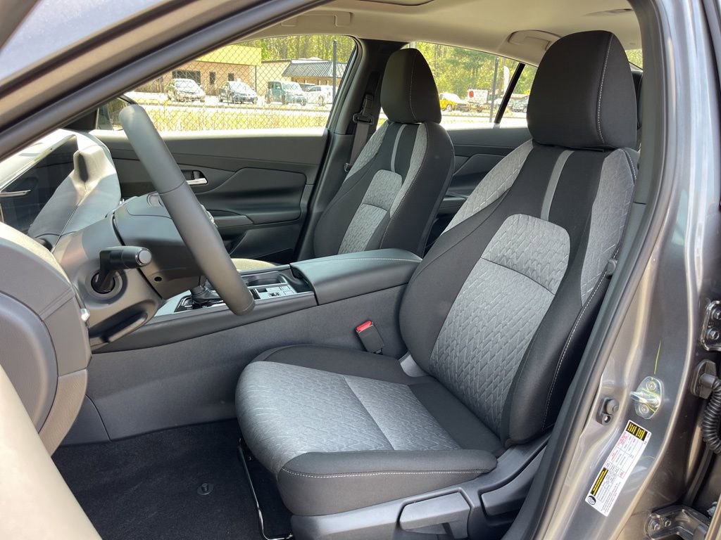 New 2026 Nissan Sentra SV w/ SV Convenience Package FWD image 16