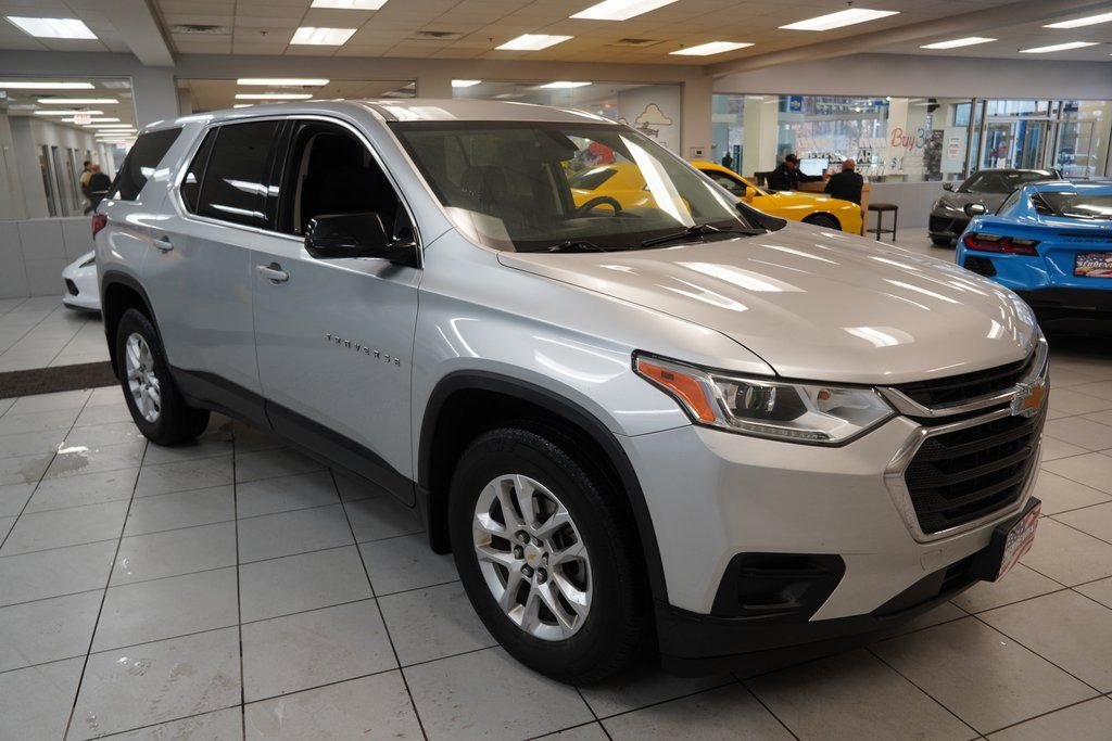 Used 2018 Chevrolet Traverse LS FWD image 18