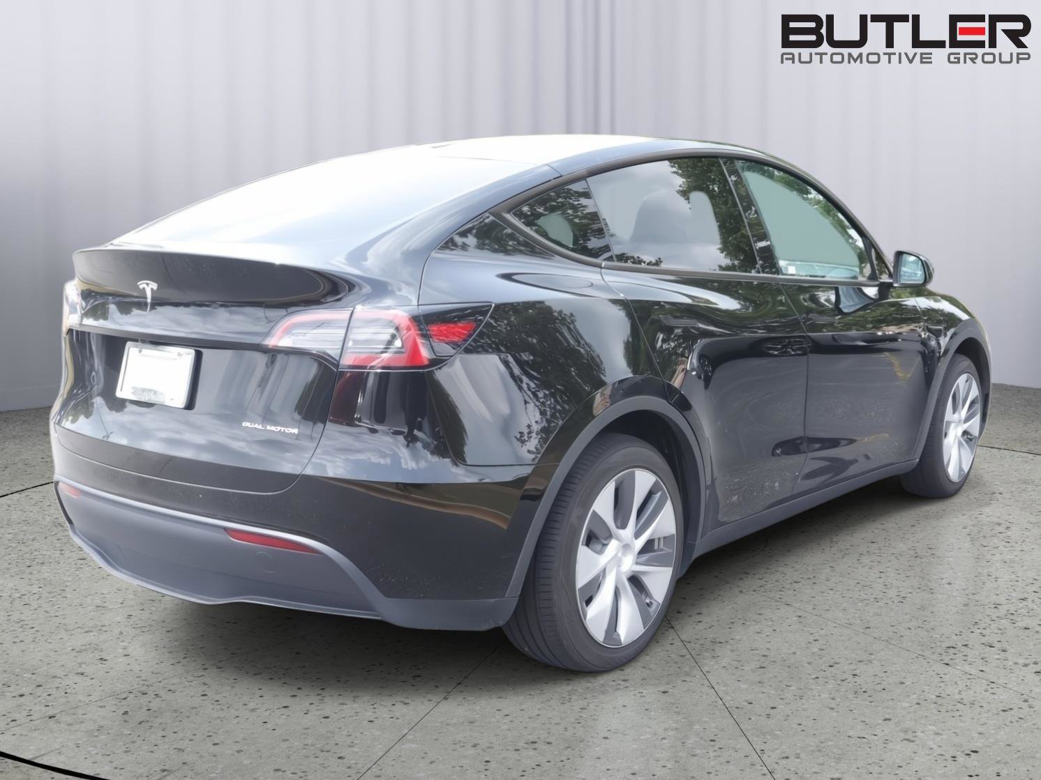 Used 2023 Tesla Model Y Long Range AWD/4WD image 7