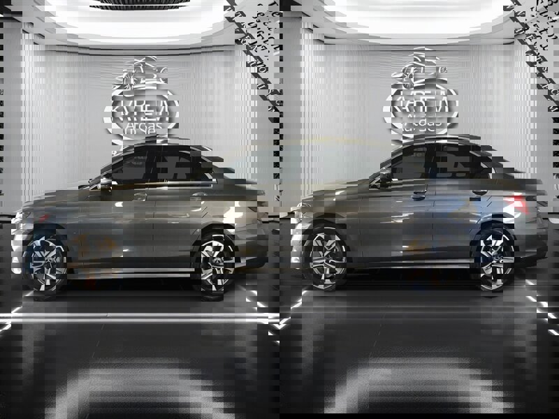 Used 2018 Mercedes-Benz E 300 E 300 image 8