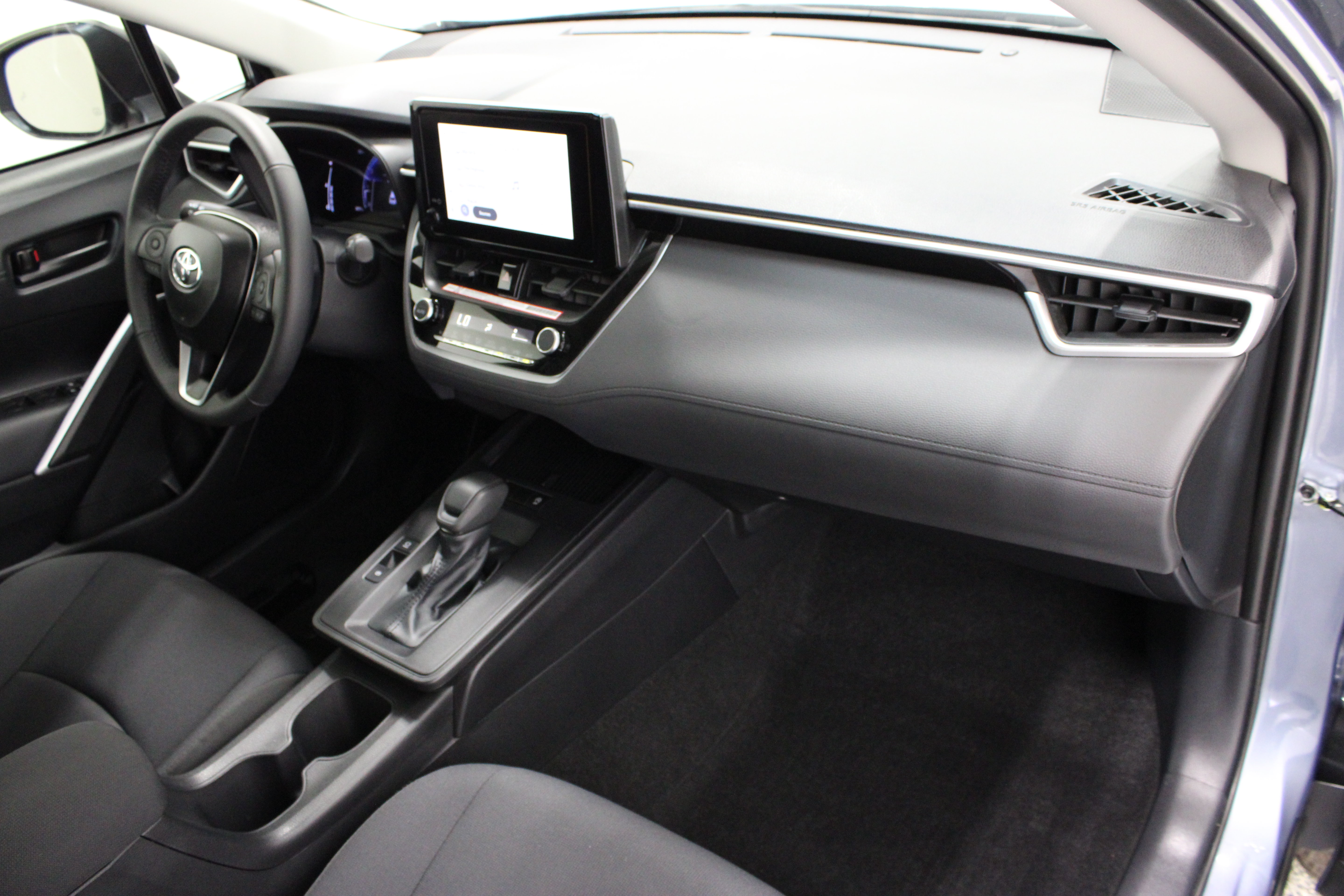Certified 2026 Toyota Corolla Cross LE FWD image 34