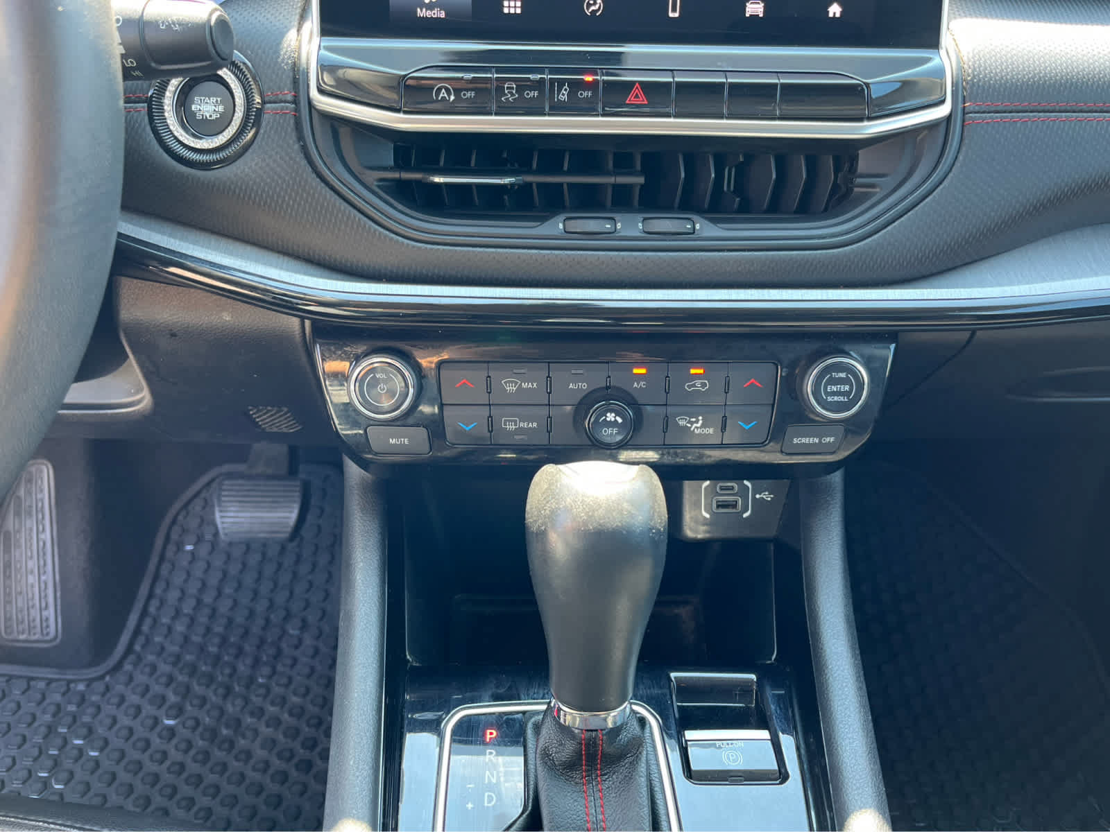 Used 2022 Jeep Compass Trailhawk w/ Sun and Sound Group AWD/4WD image 17
