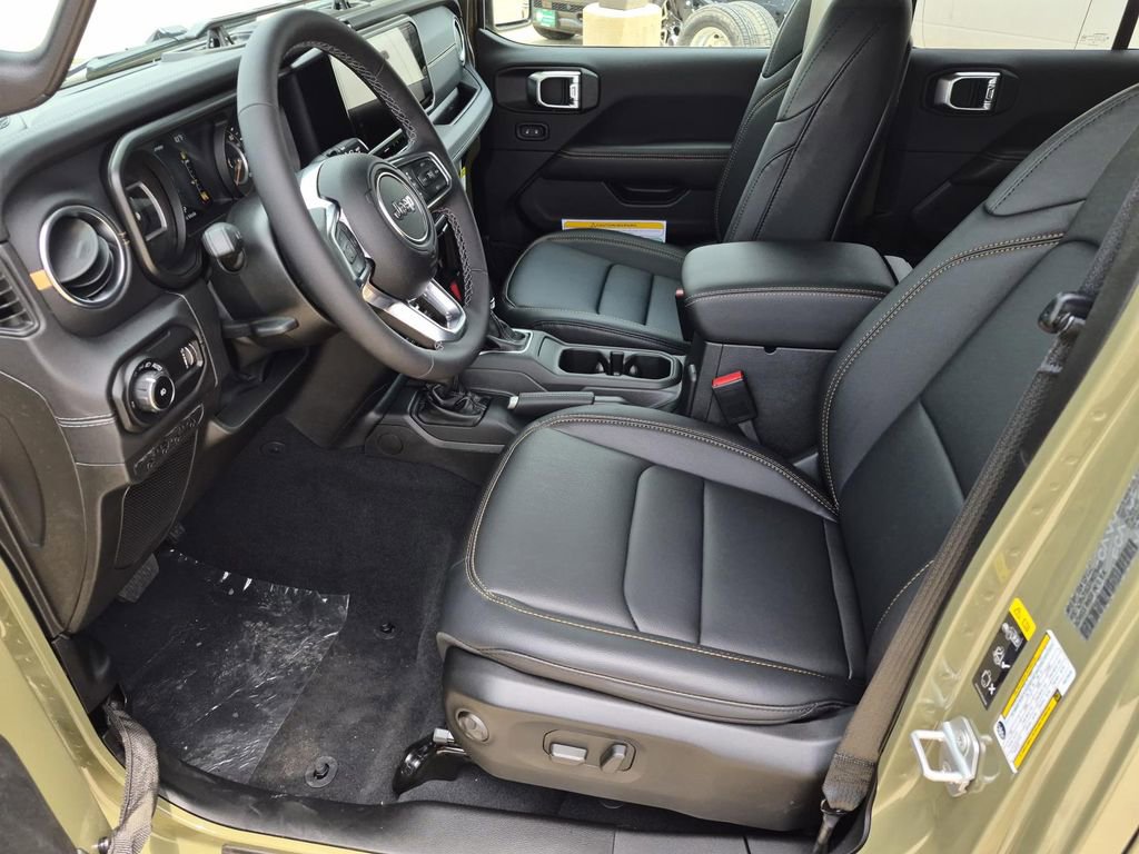 New 2026 Jeep Wrangler Unlimited Sahara AWD/4WD image 12