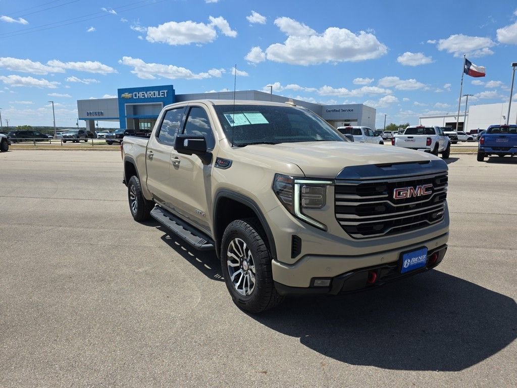 Used 2022 GMC Sierra 1500 AT4 w/ Technology Package
