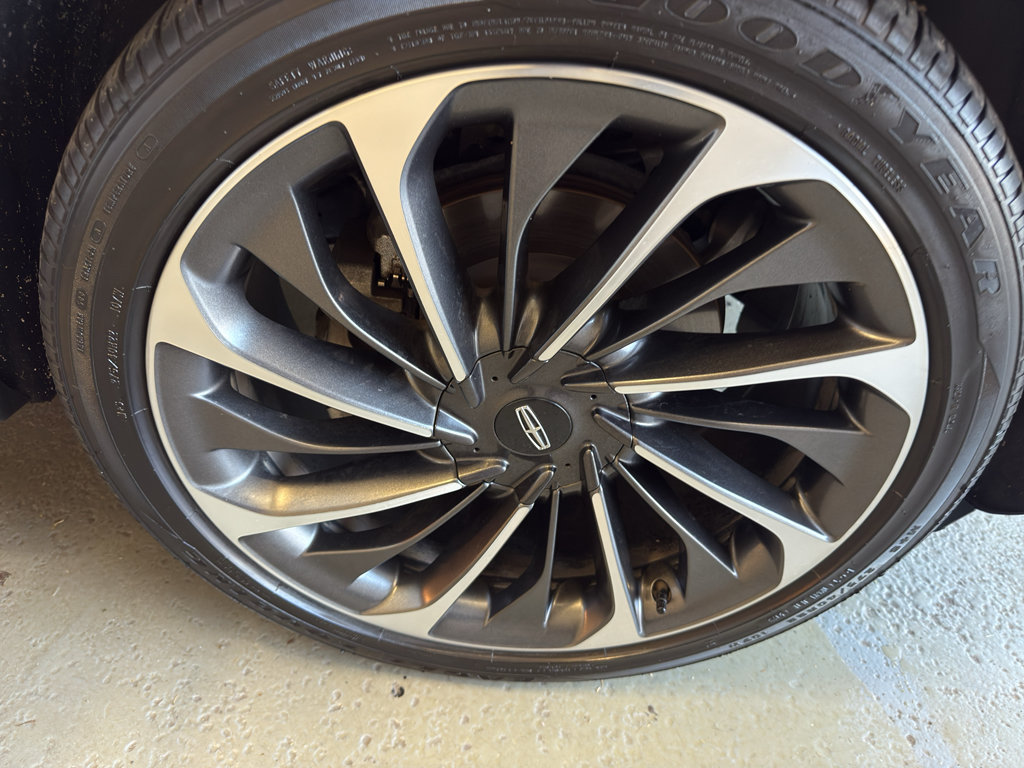 Used 2021 Lincoln Aviator Reserve w/ Equipment Group 201A AWD/4WD image 36