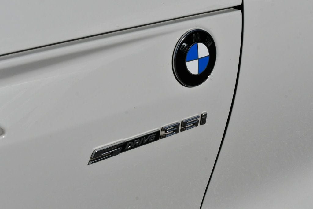 Used 2012 BMW Z4 sDrive35i RWD image 11