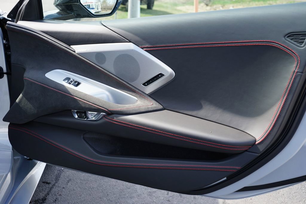 Used 2023 Chevrolet Corvette Stingray Premium Conv w/ Z51 Performance Package image 22