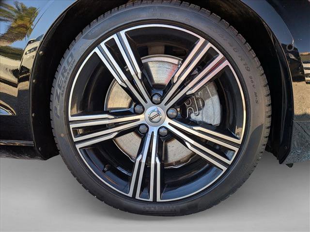 Used 2022 Volvo S60 T8 Inscription w/ Advanced Package image 22