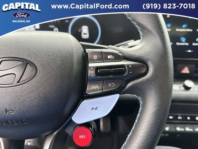 Used 2025 Hyundai Elantra N Base image 22