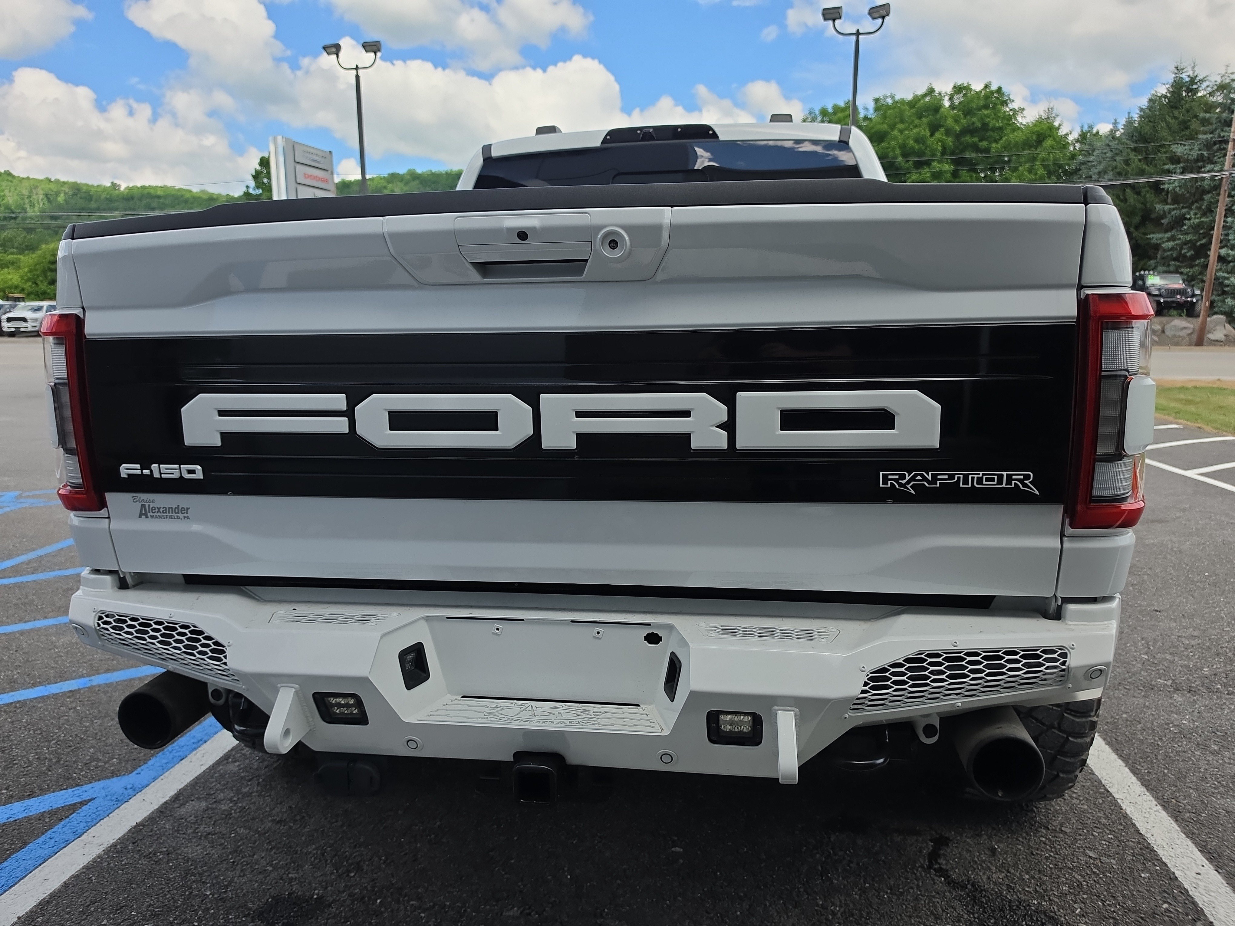 Used 2022 Ford F150 Raptor w/ Equipment Group 801A High AWD/4WD video 4