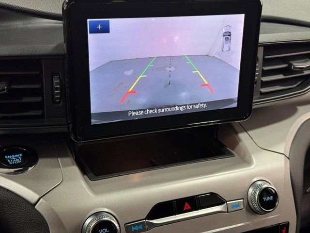 Used 2023 Ford Explorer XLT image 32