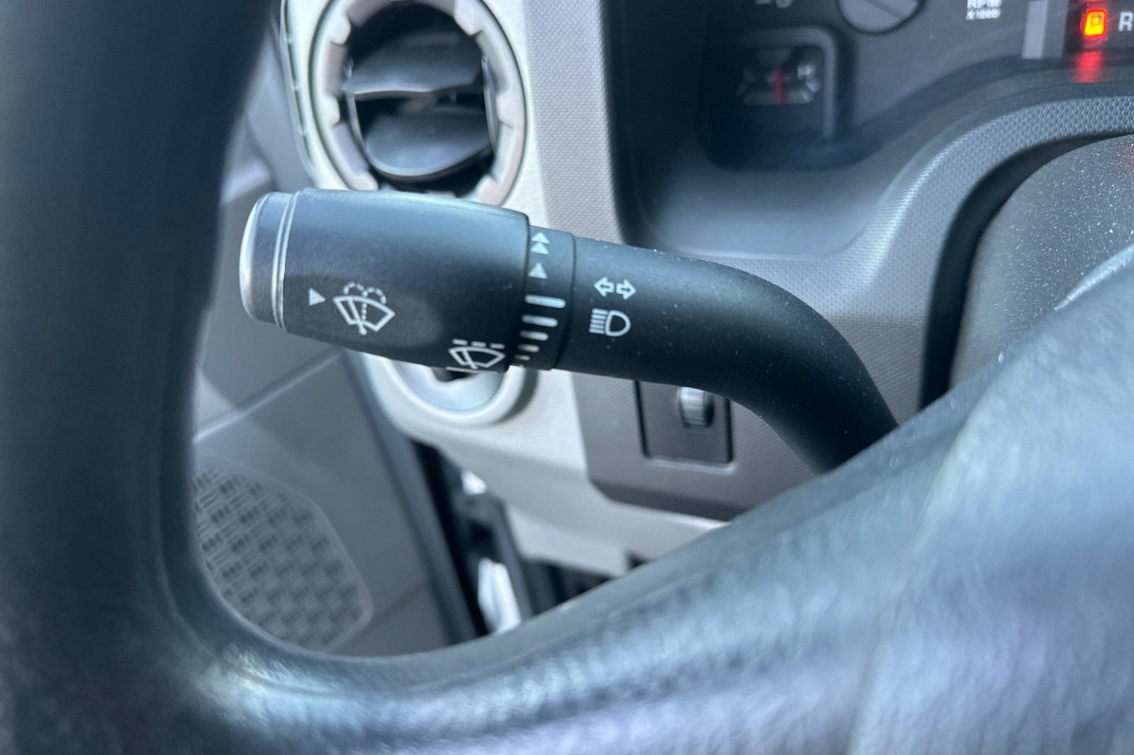 Used 2019 Ford E-350 and Econoline 350 Super Duty w/ Power Windows & Locks Group image 30