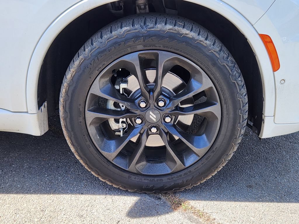 Used 2021 Dodge Durango R/T w/ Blacktop Package AWD/4WD image 16