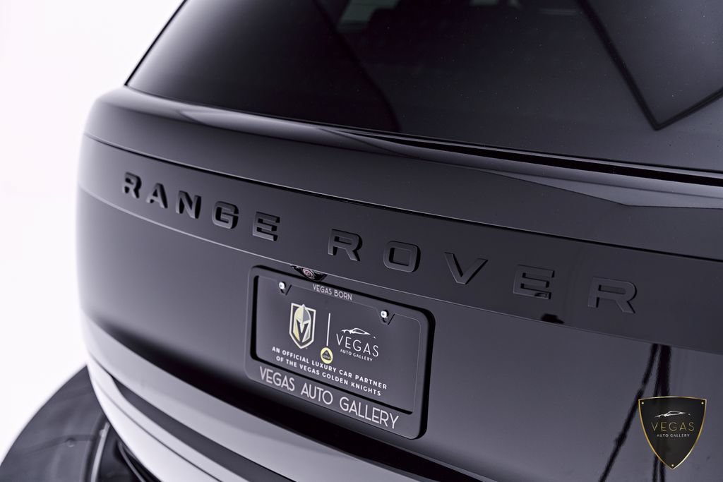 Used 2025 Land Rover Range Rover SE AWD/4WD image 20
