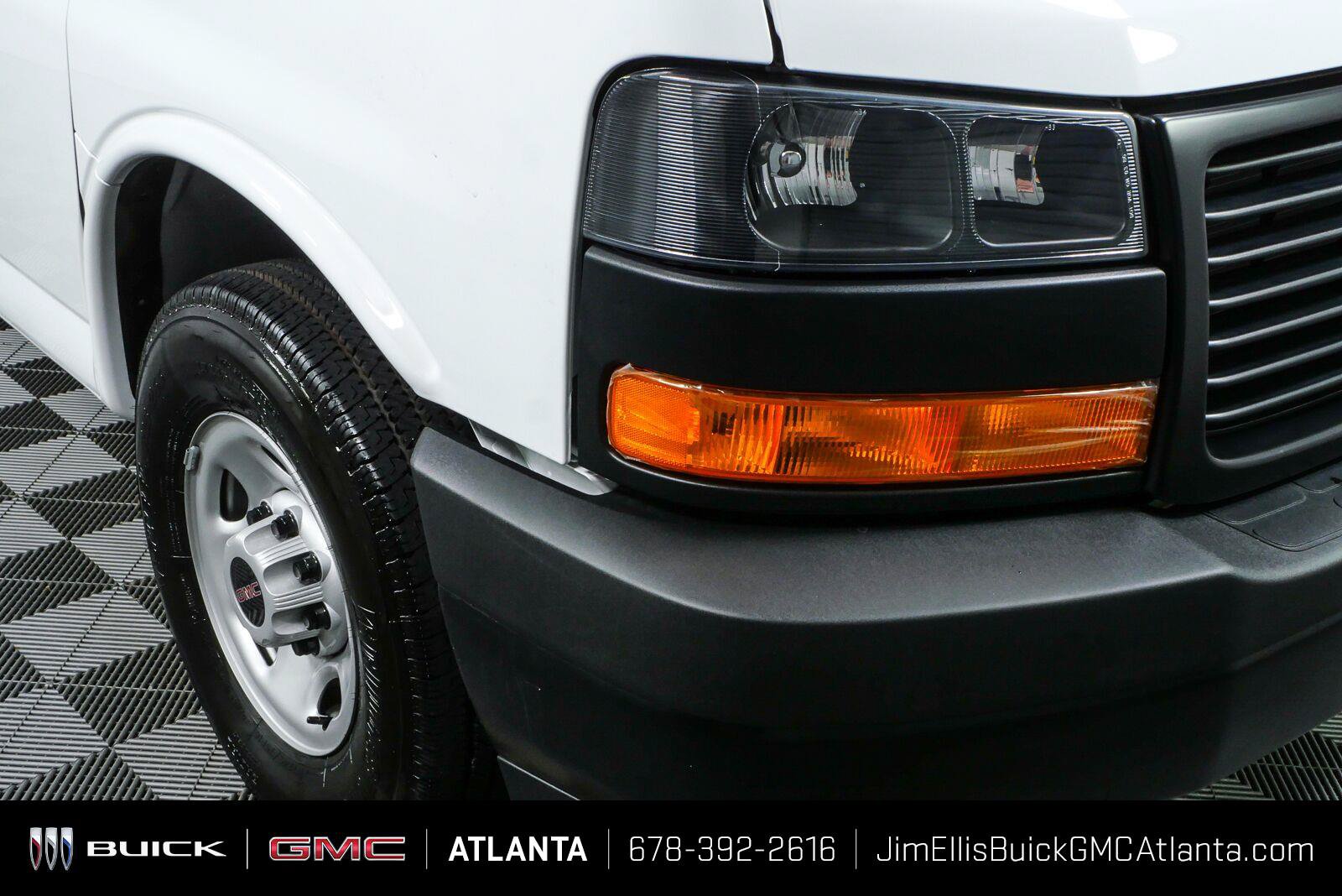 New 2025 GMC Savana 2500 w/ Driver Convenience Package RWD image 27