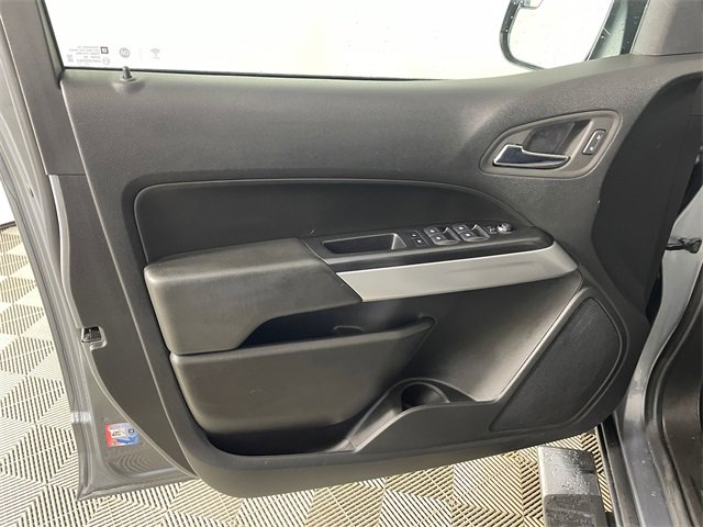 Used 2022 Chevrolet Colorado LT w/ Safety Package image 15