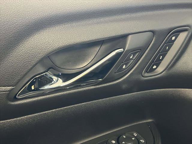 Certified 2022 GMC Acadia SLT w/ Technology Package image 19