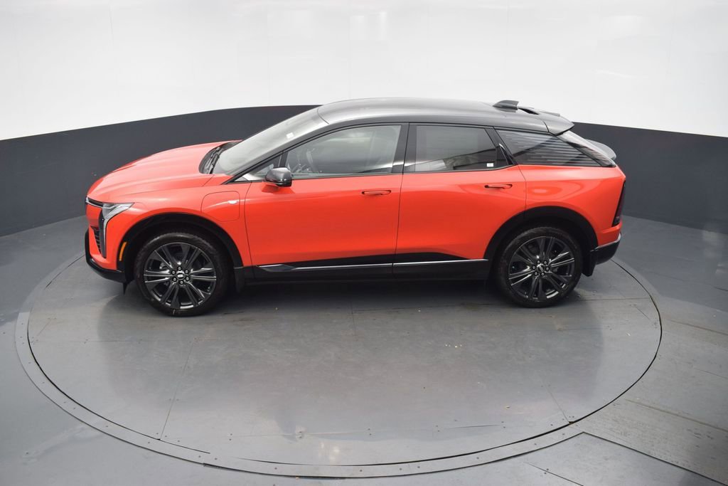 New 2026 Cadillac Optiq Sport 2 w/ LPO, Floor Liner Package image 44