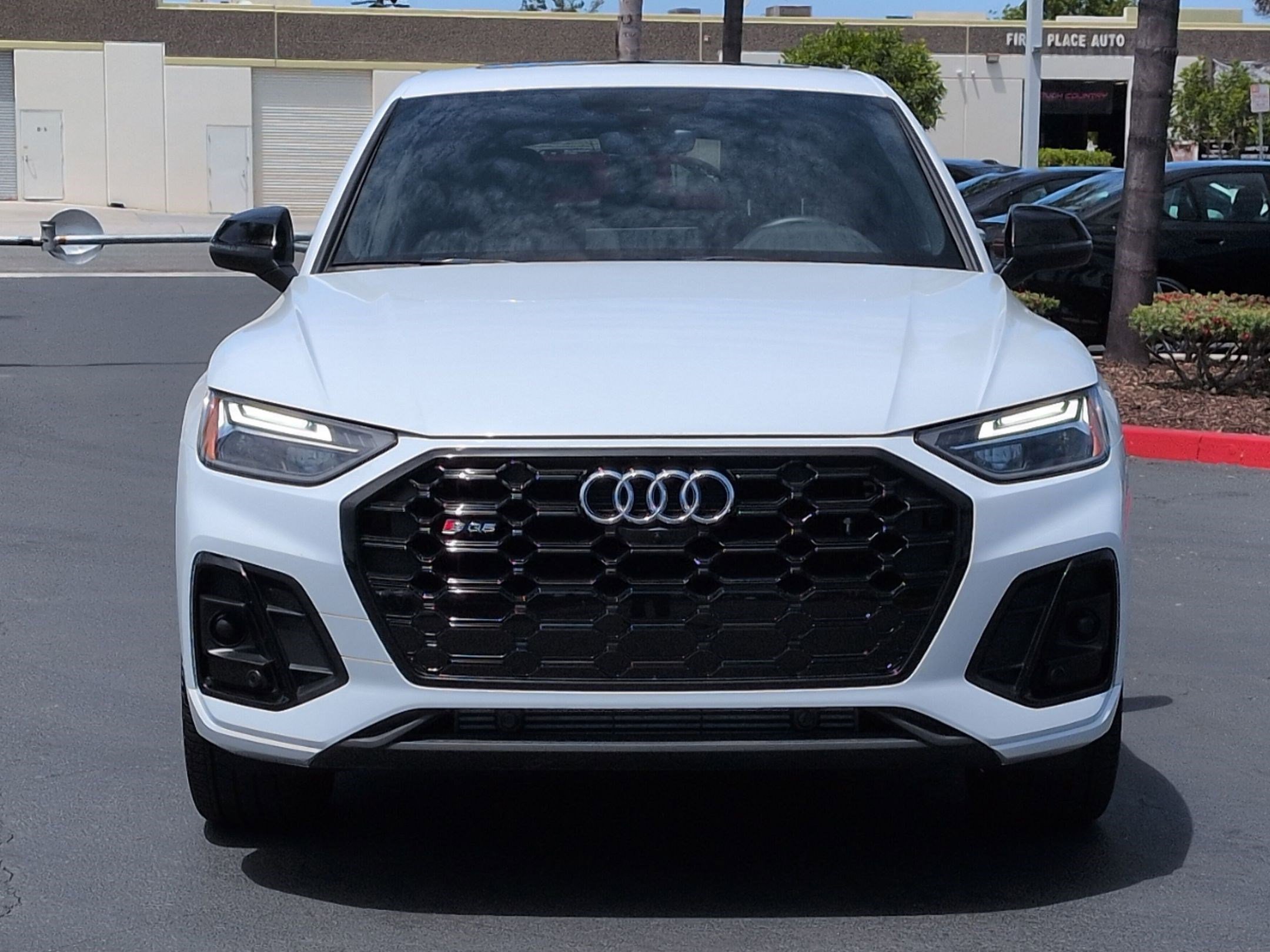 Used 2024 Audi SQ5 Premium Plus w/ Premium Plus Package AWD/4WD image 3