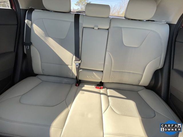 Used 2024 Kia Niro EX image 16