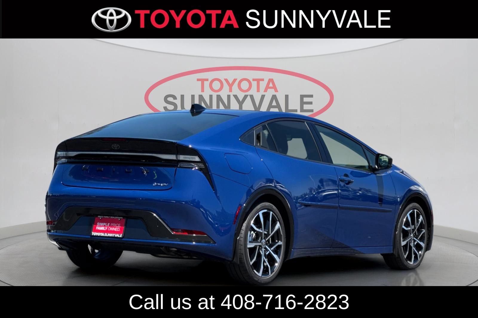 Used 2026 Toyota Prius Plug-In Hybrid FWD video 3