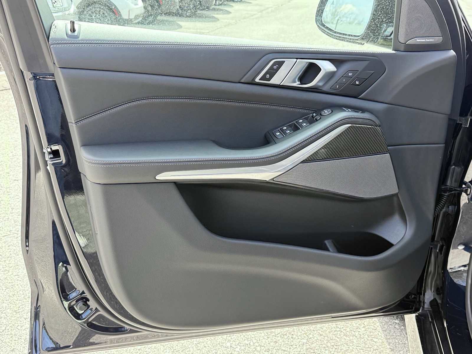 New 2026 BMW X5 M60i image 13