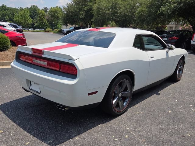 Used 2014 Dodge Challenger SXT RWD image 14