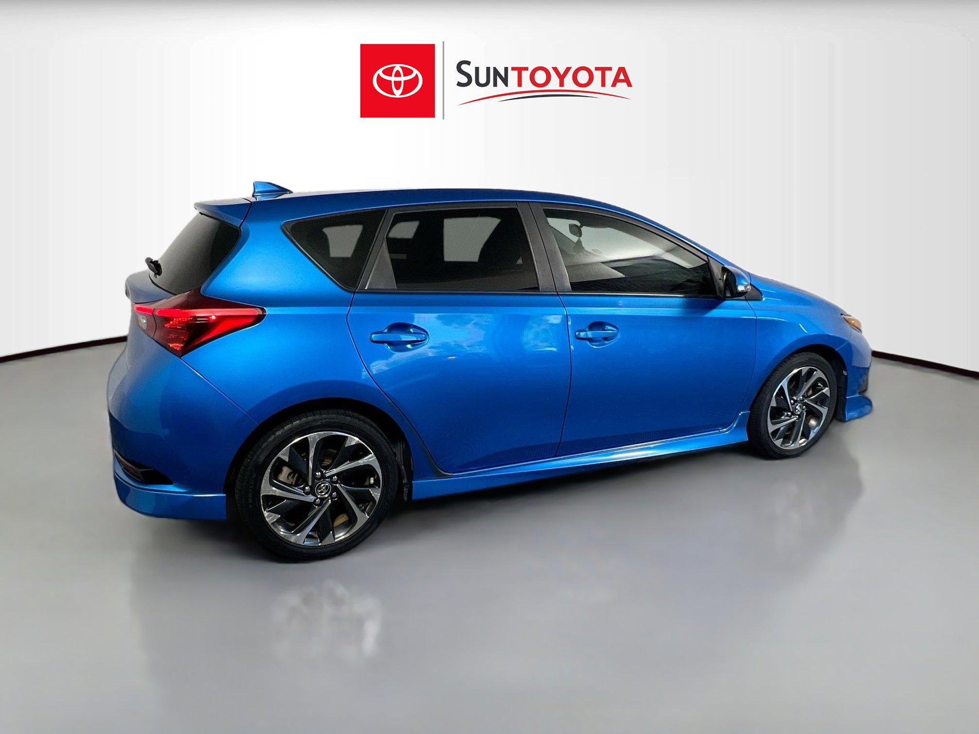 Used 2017 Toyota Corolla iM image 4